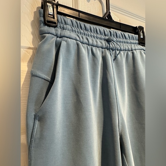 lululemon softstreme high rise straight leg cropped pant in utility blue size 2 - Picture 3 of 13